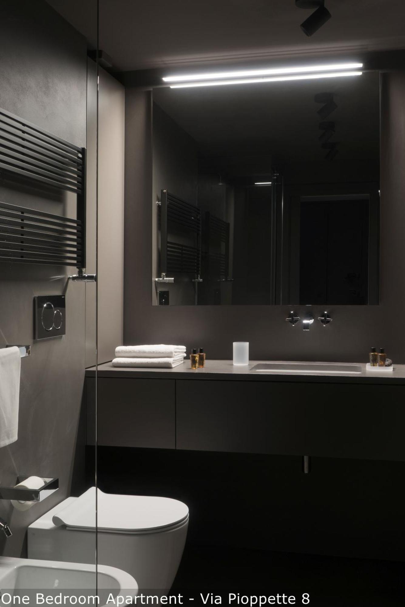 Brera Apartments In Porta Ticinese Milan Bagian luar foto